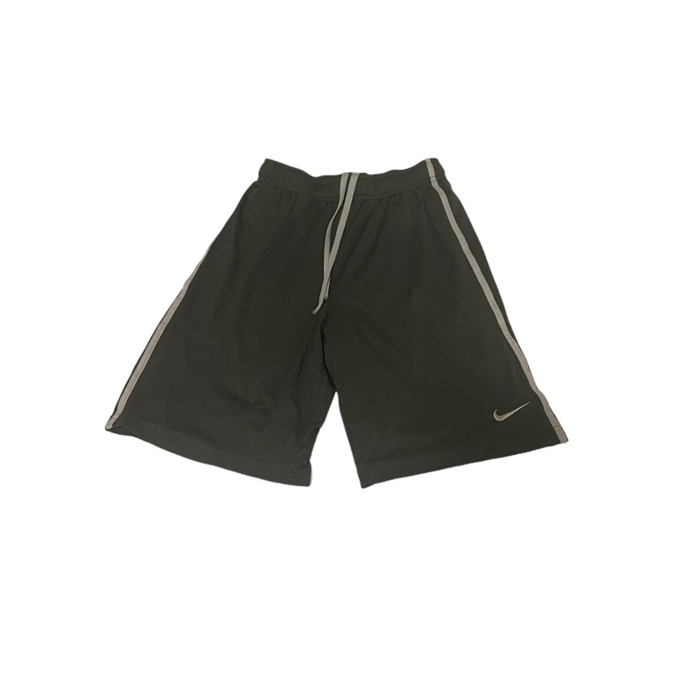 Nike Shorts Boy Large Black  Athletic Lightweight Casual Sports Embroidered Logo